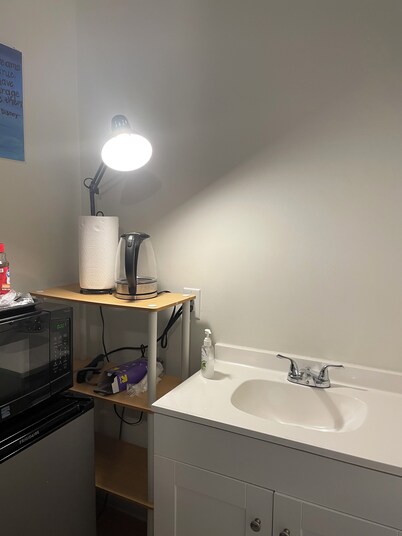 Private room with study and bath