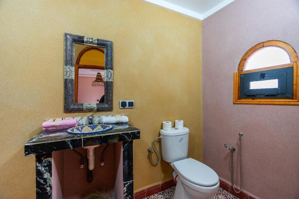 Toallas, jabón y papel higiénico