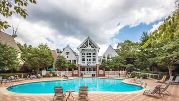 Indoor pool, outdoor pool