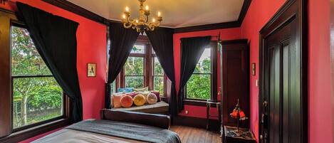 1 habitación, muebles diferentes, wifi gratis y ropa de cama