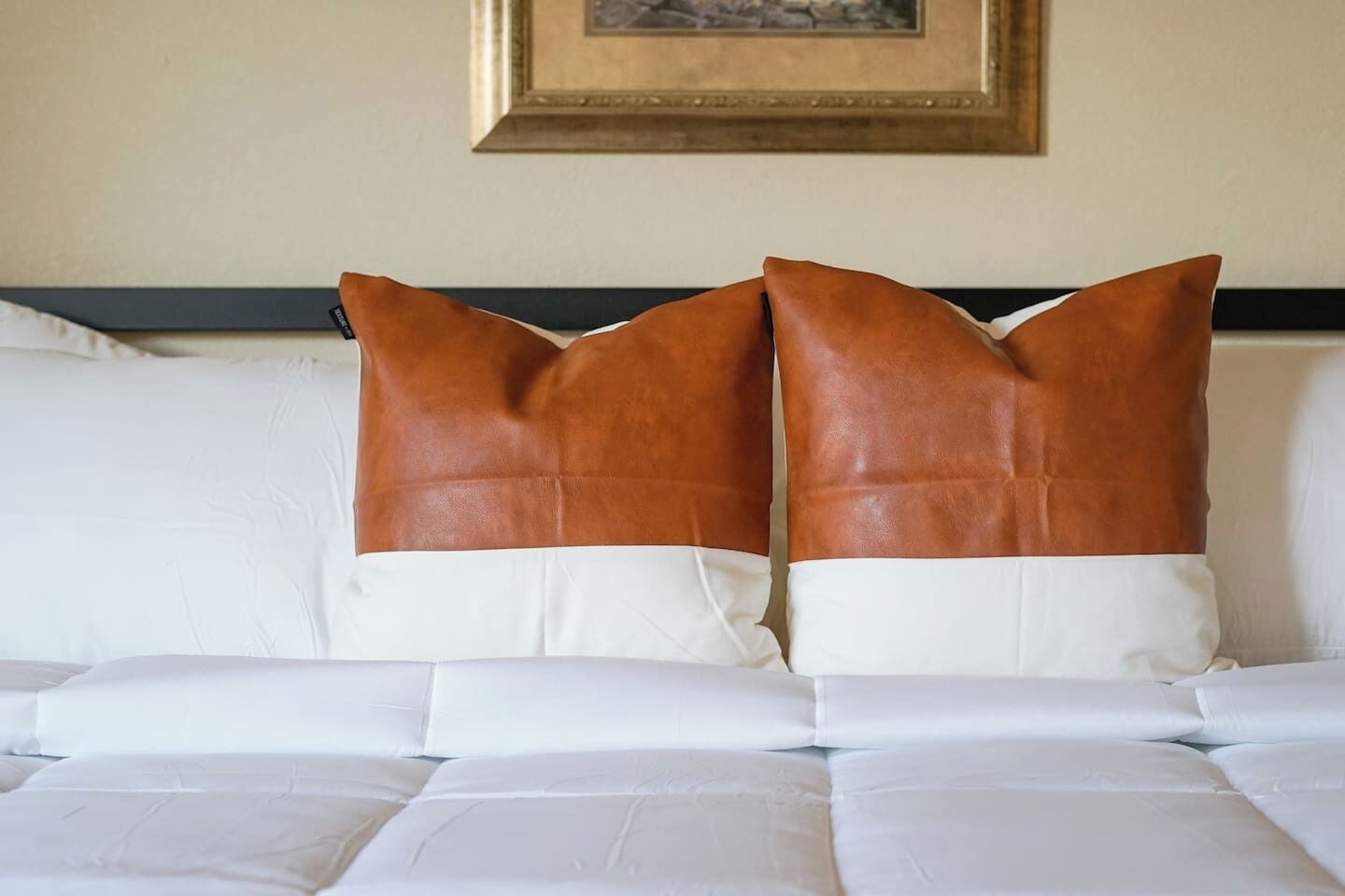 Schreibtisch, Bügeleisen/Bügelbrett, kostenloses WLAN, Bettwäsche