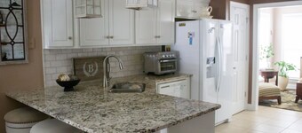 Just 18 mins from The Augusta National Golf Course and just 3 mins from SRP Park