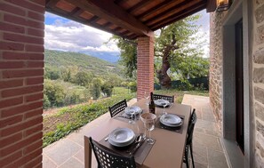 Outdoor dining - Il Moro-Gemme del Casentino (Castel Focognano)