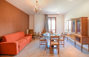 Dining - Pet friendly apartment (Tuoro sul Trasimeno)