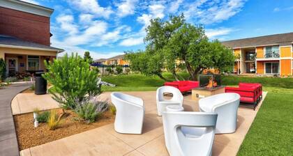 Sleepover | Cozy 1BD/1BA + Gym - OKC