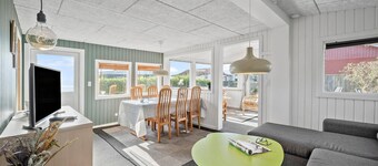 Nice home in Munkebo with WiFi