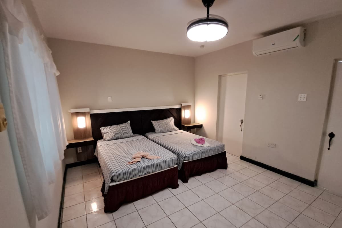 Suite Studio Junior