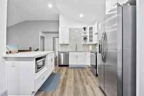 Private kitchen - The Suite Escape; Luxe- Modern Living in Metro Atl

 (Decatur)