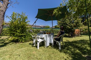 屋外ダイニングエリア