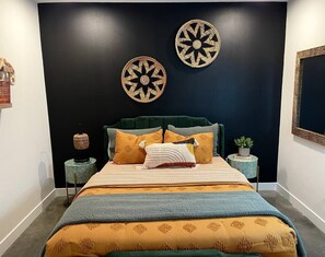 2 室のベッドルーム、アイロン / アイロン台、WiFi、ベッドシーツ