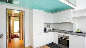 Kühlschrank, Ofen, Herdplatte, Geschirrspüler