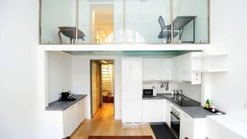 Kühlschrank, Ofen, Herdplatte, Geschirrspüler