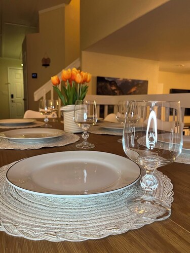 Upscale Dreamy Retreat! #1 Overall Pick! Cozy King beds+WiFi+Amazing Backyard