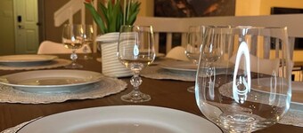 Upscale Dreamy Retreat! #1 Overall Pick! Cozy King beds+WiFi+Amazing Backyard