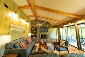 Smart TV, fireplace, table tennis, books