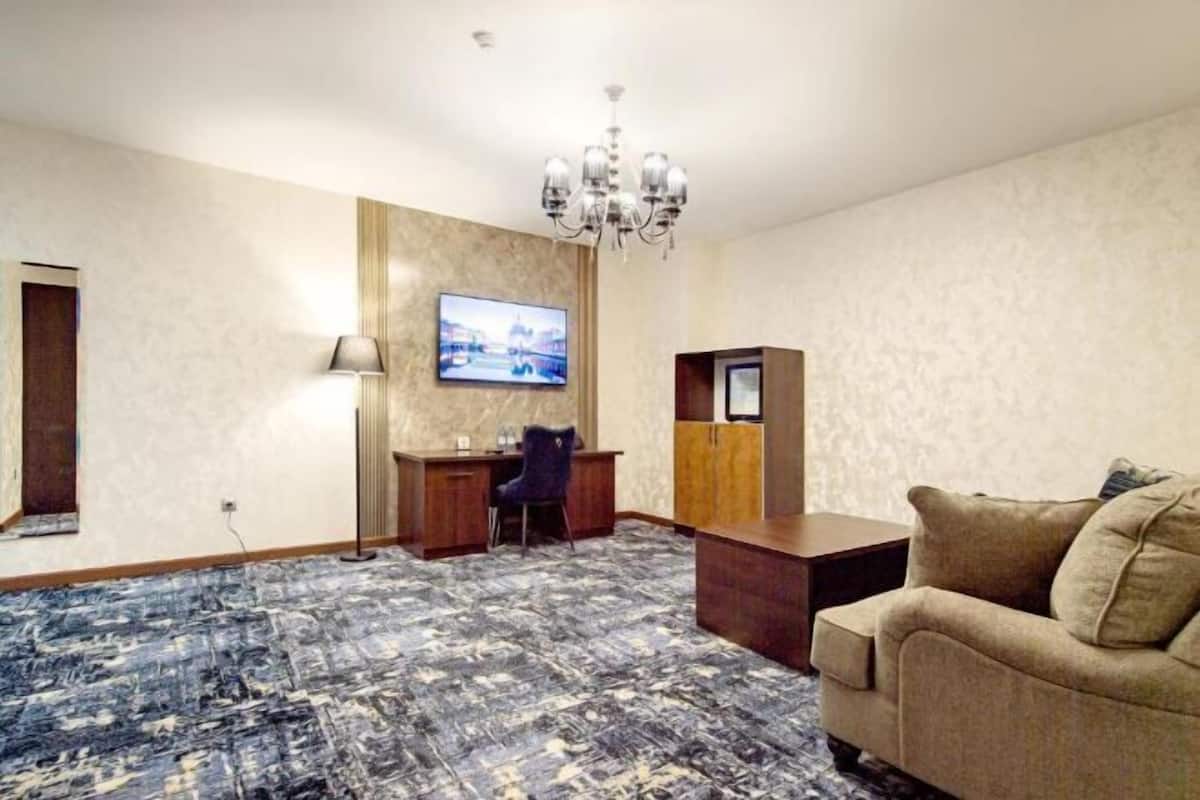 Living area | TV
