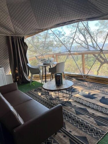 Dome 1- Mountain Views