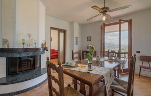 Dining - Lovely home in Otricoli with kitchen (Otricoli)