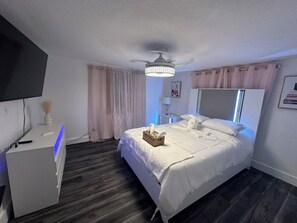 5 habitaciones, tabla de planchar con plancha, wifi y ropa de cama