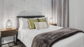 3 makuuhuonetta, silitysrauta/-lauta, vauvan matkasänky, Wi-Fi