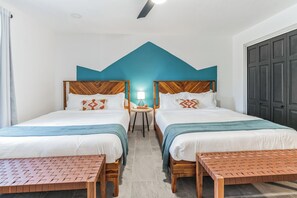 5 bedrooms, desk, iron/ironing board, travel crib