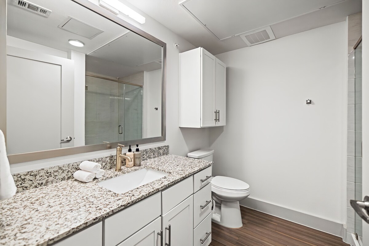 Photo 172 of Placemakr Downtown Austin