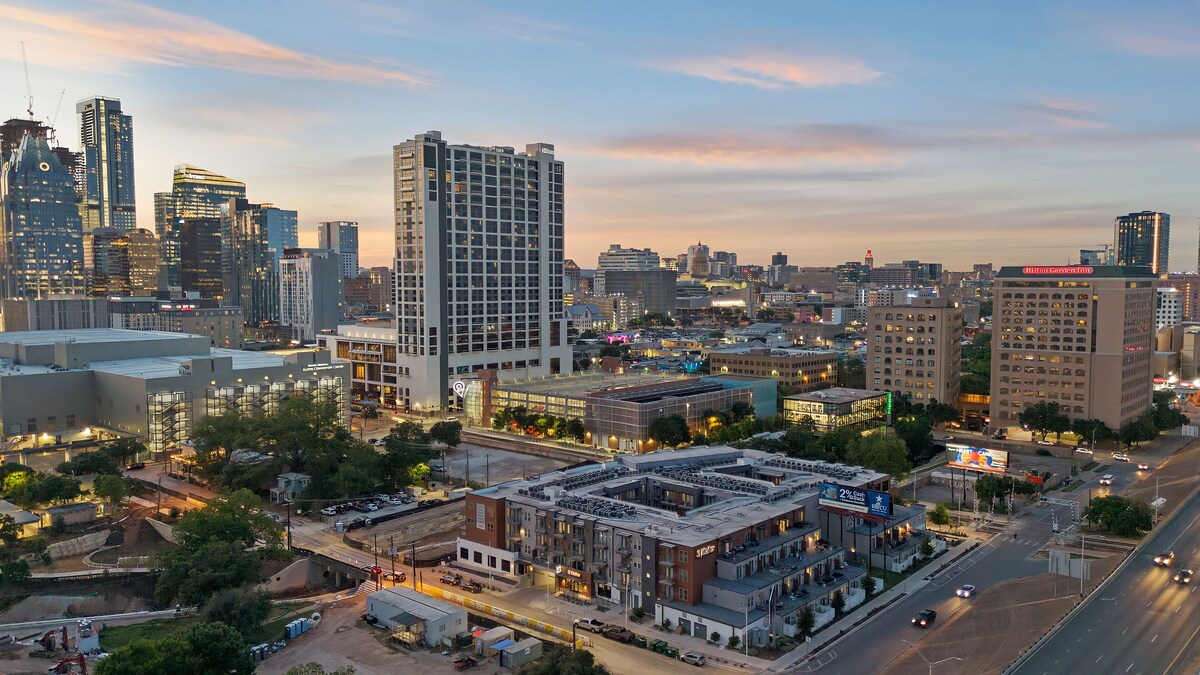 Photo 60 of Placemakr Downtown Austin