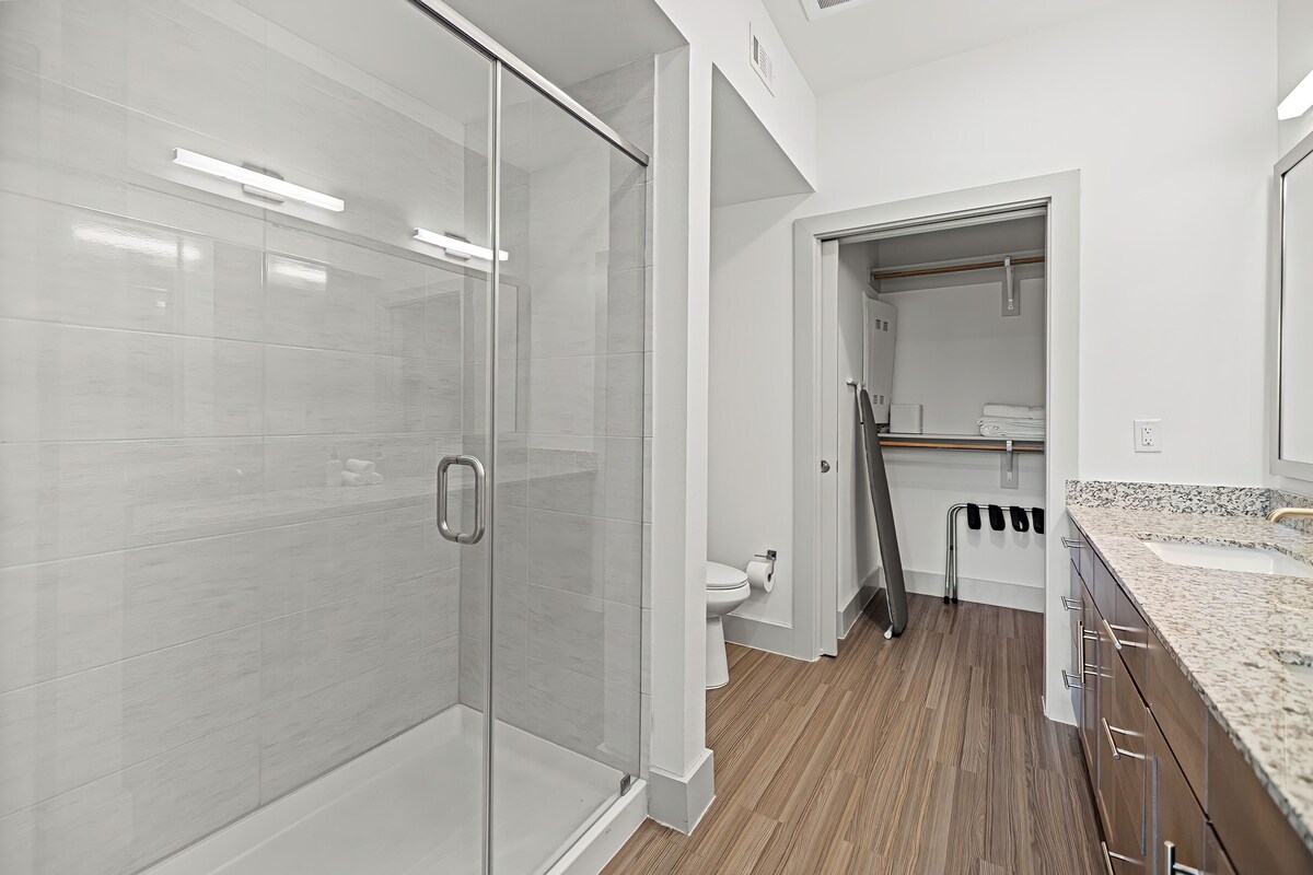 Photo 87 of Placemakr Downtown Austin