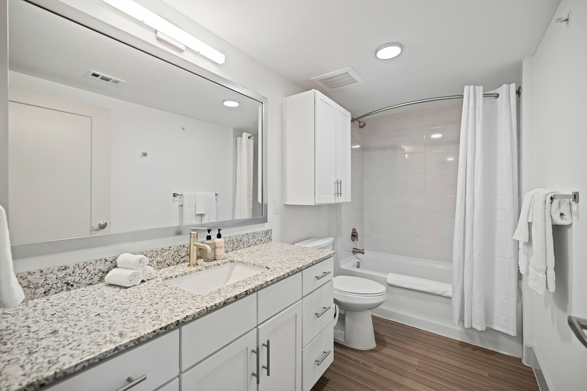 Photo 120 of Placemakr Downtown Austin
