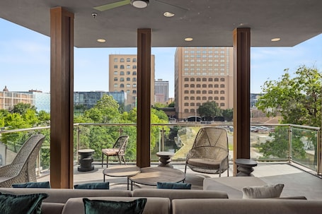 Terrace/patio. Placemakr Downtown Austin