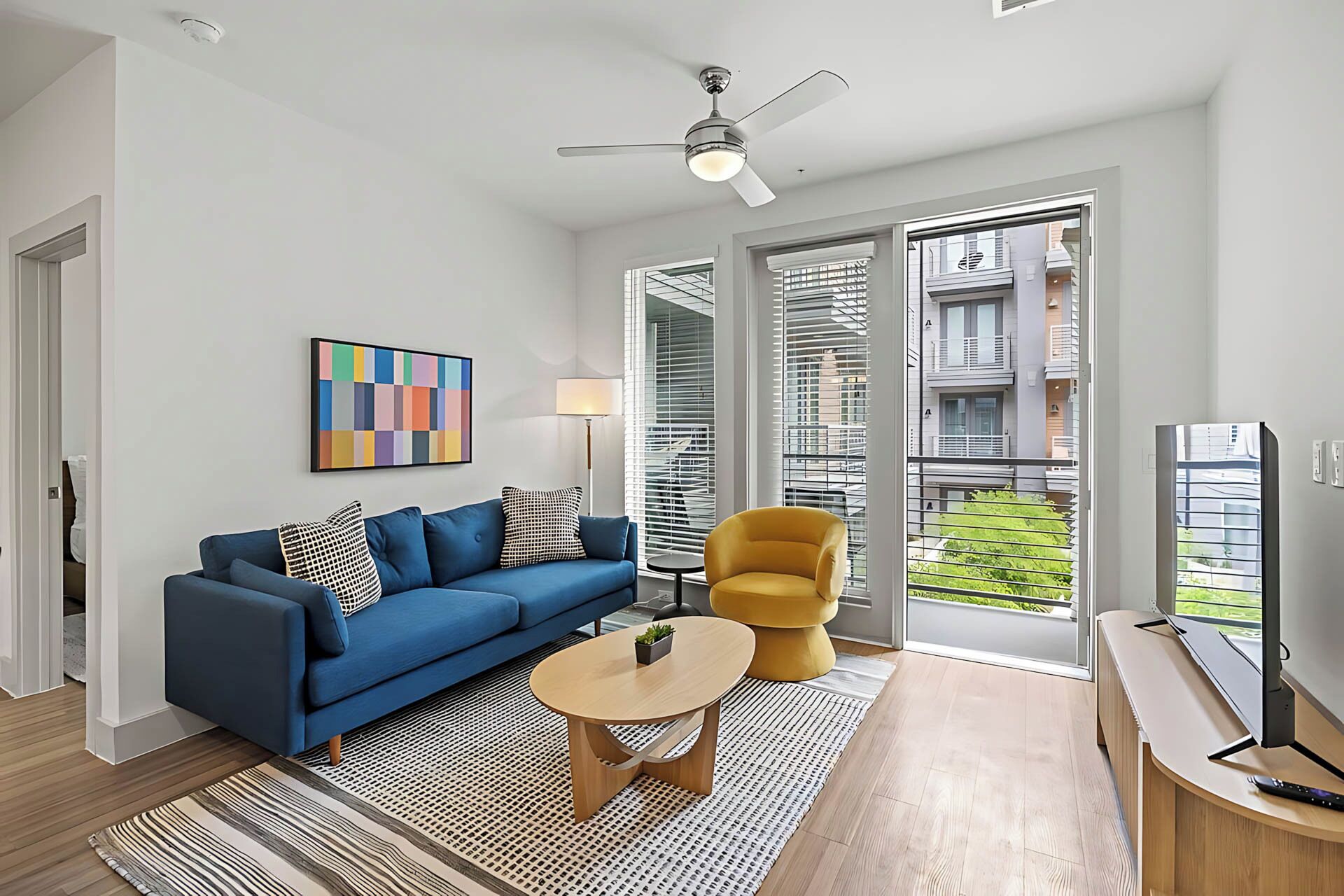 Premium Two Bedroom Balcony + Laundry | Wohnbereich