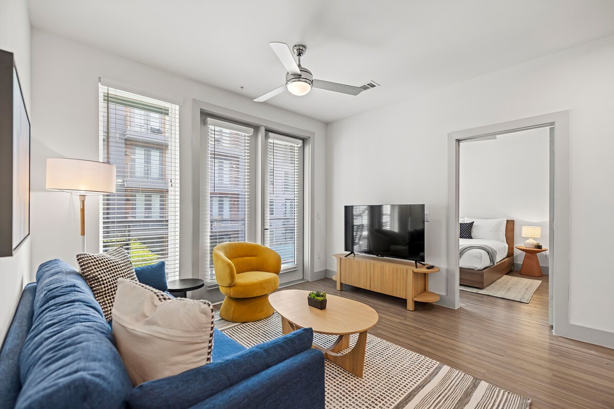 Photo 9 of Placemakr Downtown Austin