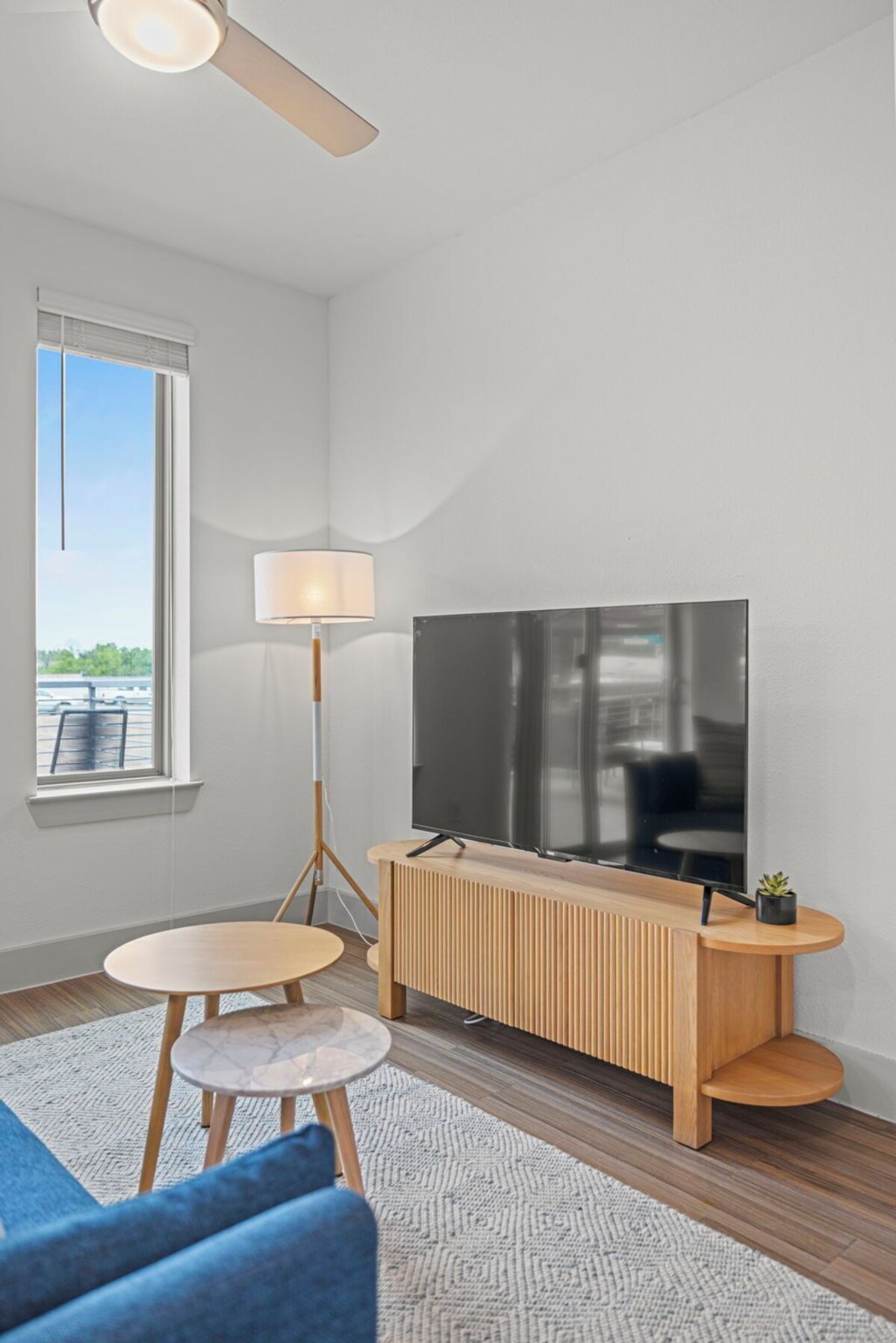 Photo 220 of Placemakr Downtown Austin