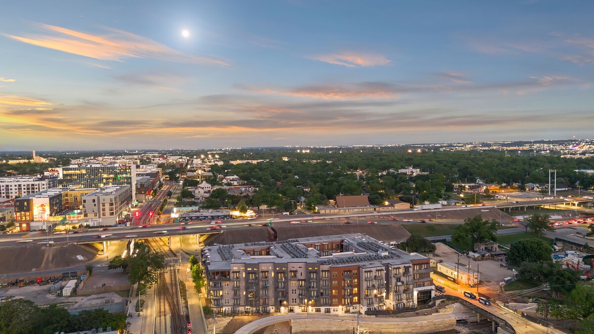 Photo 63 of Placemakr Downtown Austin