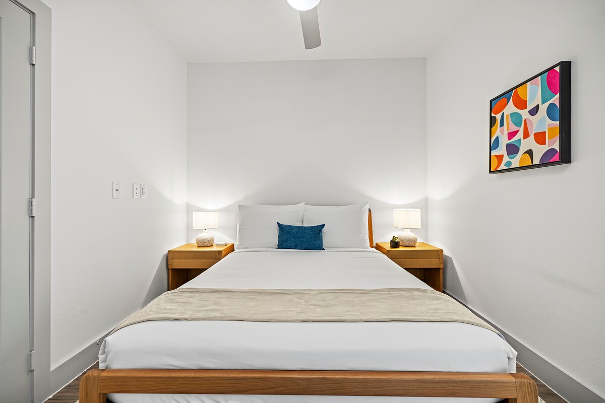 Photo 102 of Placemakr Downtown Austin