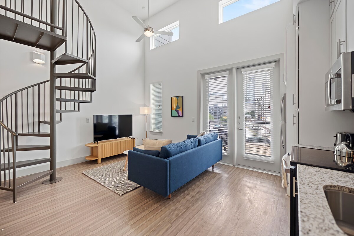 Photo 78 of Placemakr Downtown Austin