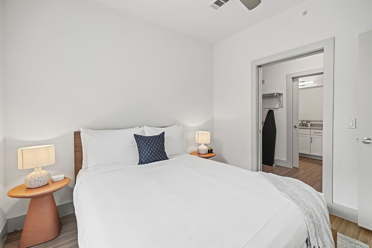 Photo 105 of Placemakr Downtown Austin