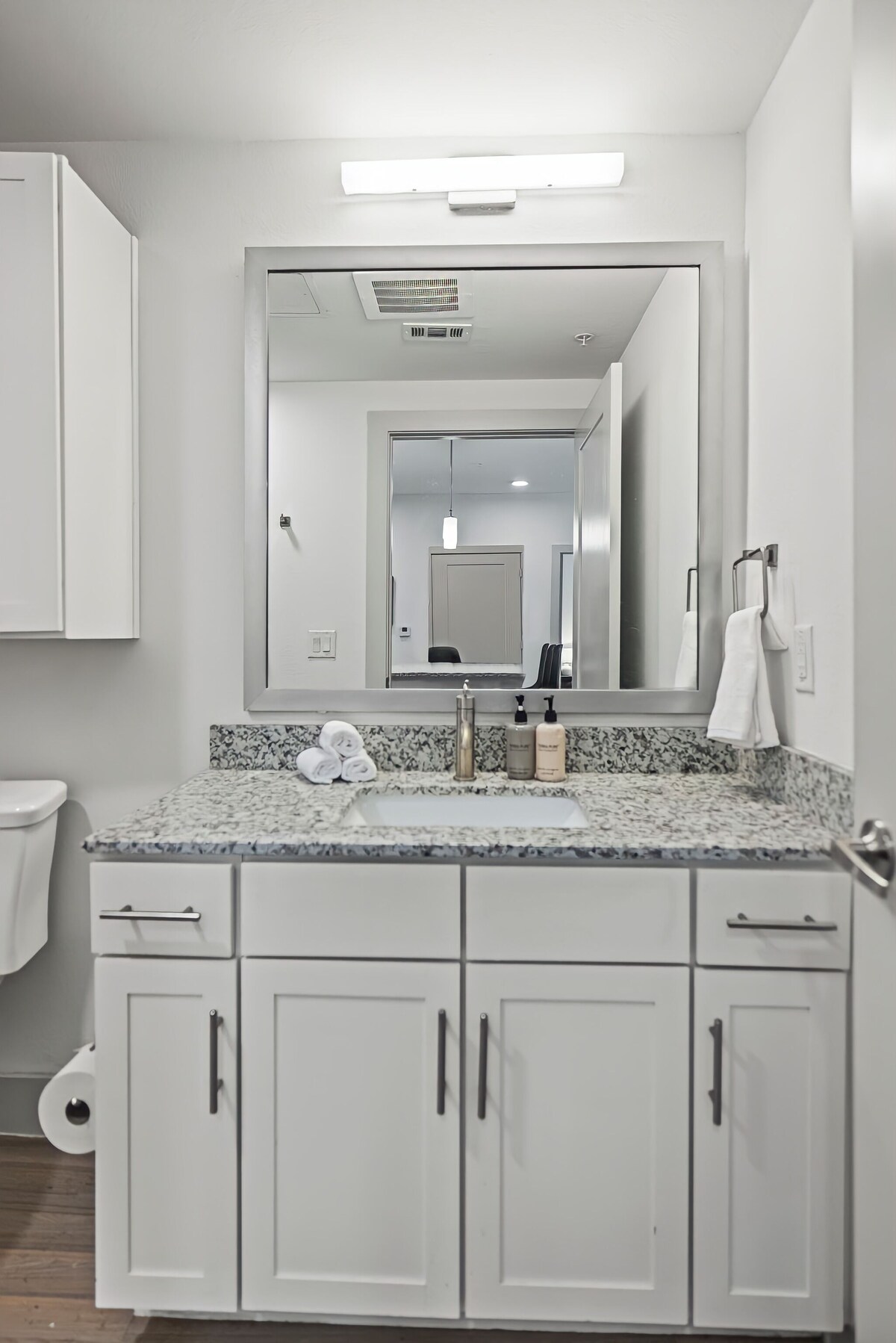 Photo 89 of Placemakr Downtown Austin
