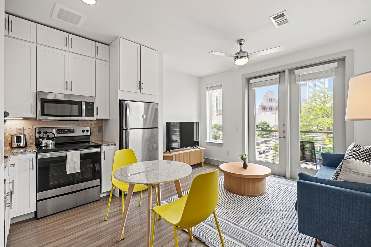 Photo 80 of Placemakr Downtown Austin