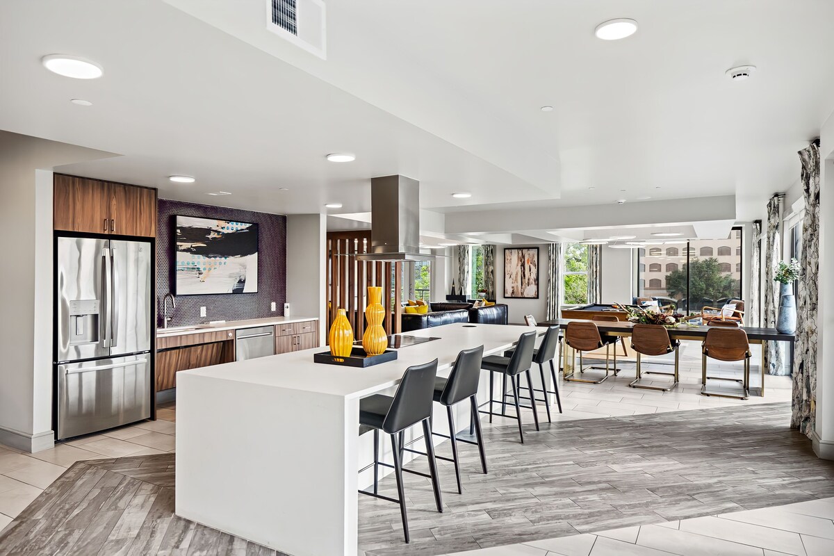 Photo 49 of Placemakr Downtown Austin