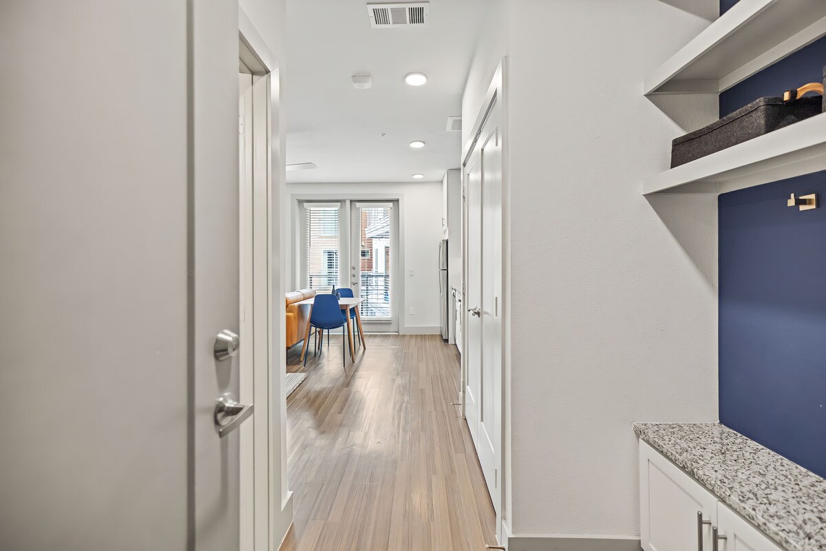 Photo 228 of Placemakr Downtown Austin
