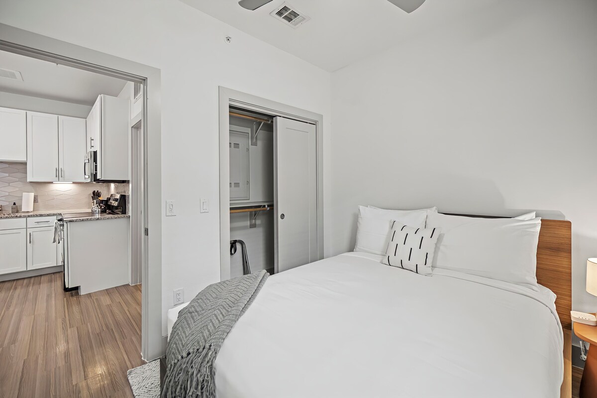 Photo 67 of Placemakr Downtown Austin
