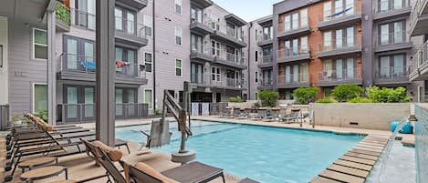 Outdoor pool, pool loungers