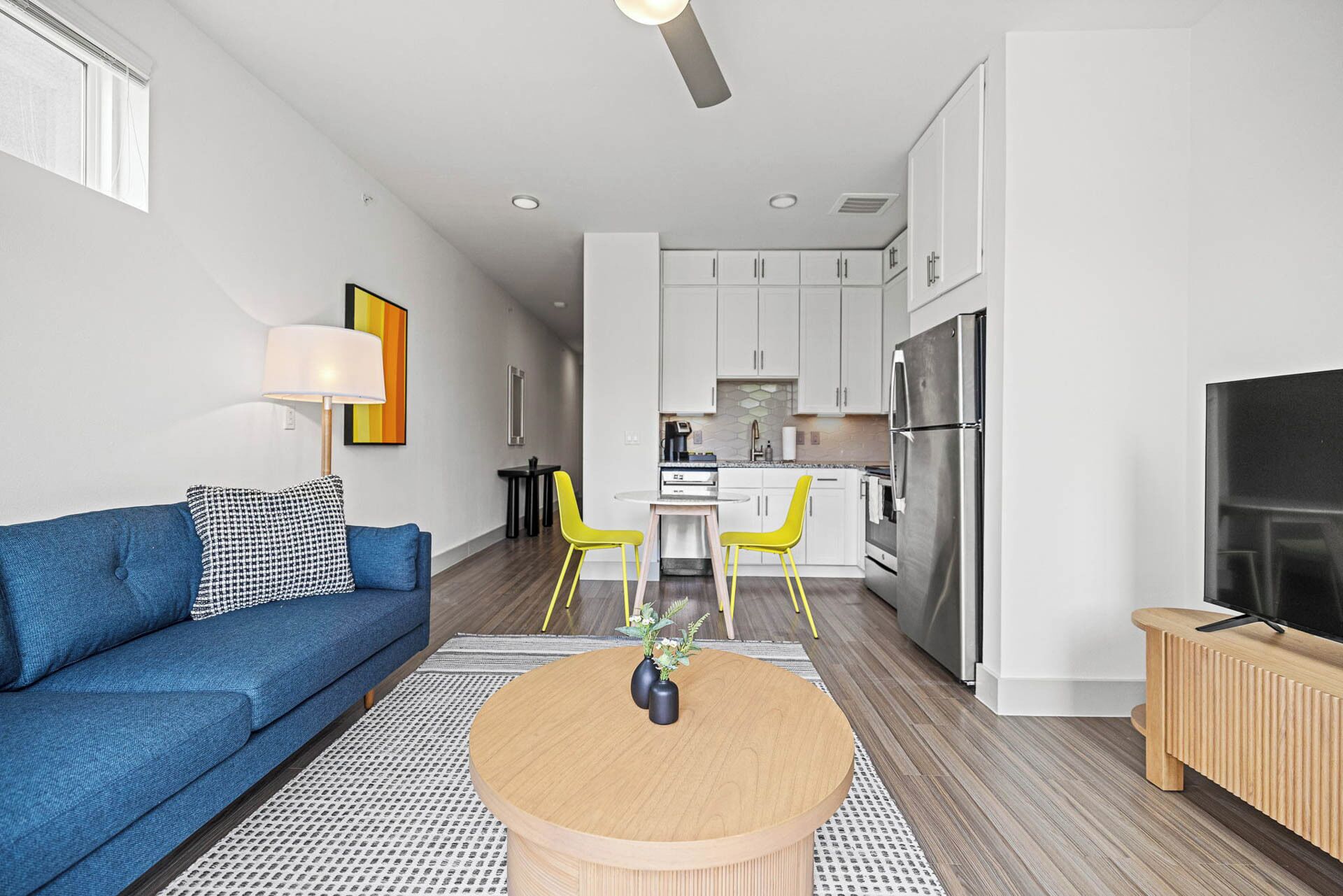 TV connectée de 55 pouces avec chaînes numériques, Netflix, Hulu