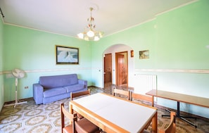 Interior - Awesome apartment in Perdifumo (Perdifumo)
