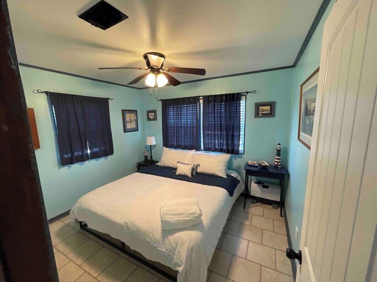 The HOEK Hotel with Private Boat Slip and Pirate Bar, San Leon, TX