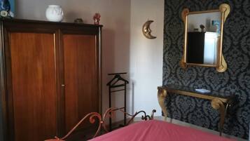 4 chambres, fer et planche à repasser, Wi-Fi