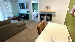 1 Schlafzimmer, Schreibtisch, Bügeleisen/Bügelbrett, WLAN
