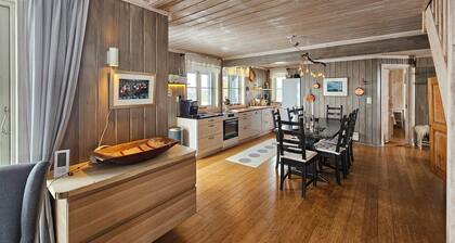 Stunning home in Flå with WiFi