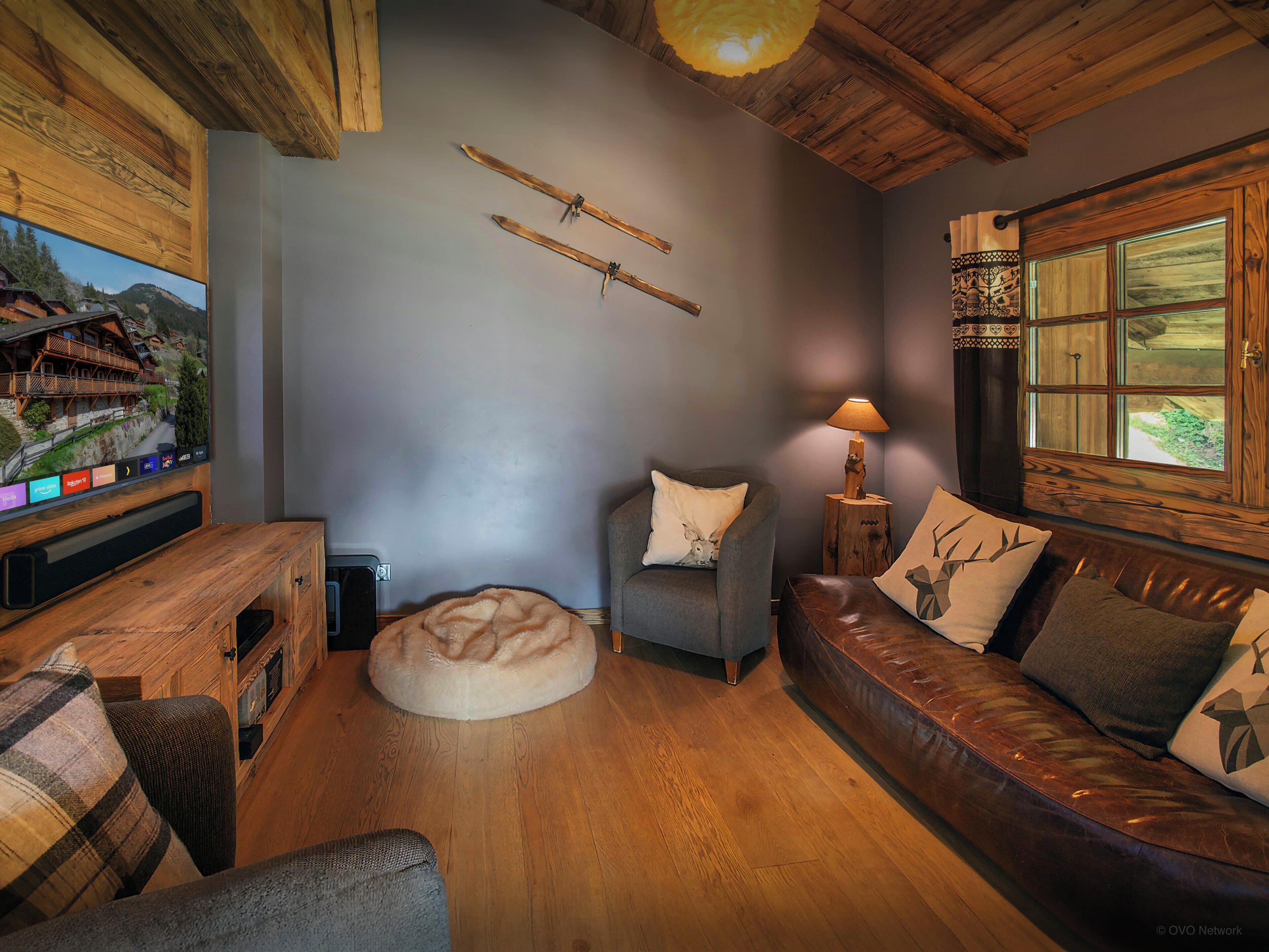 TV, fireplace, DVD player, stereo